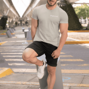 Patriot Skull T‑Shirt — "When tyranny becomes law, rebellion becomes duty" Vintage Americana Tee